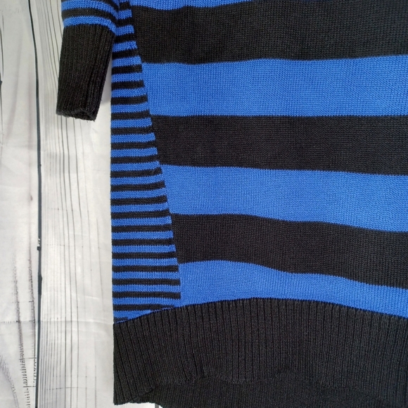 LOFT blue and black striped 3/4 sleeve 100% Cotton sweater - Picture 3 of 11